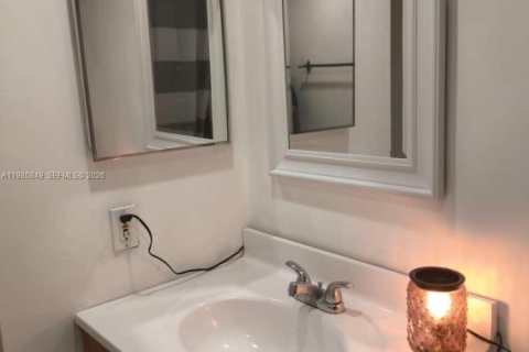 Купить кондоминиум в Майами, Флорида 2 спальни, 89.65м2, № 2048611 - фото 15