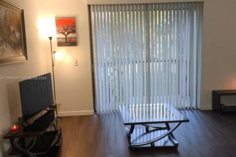 Купить кондоминиум в Майами, Флорида 2 спальни, 89.65м2, № 2048611 - фото 11