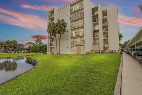 Copropriété à vendre à Largo, Floride: 2 chambres, 133.78 m2 № 2217456 - photo 17