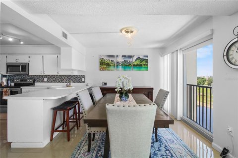 Copropriété à vendre à Largo, Floride: 2 chambres, 133.78 m2 № 2217456 - photo 2