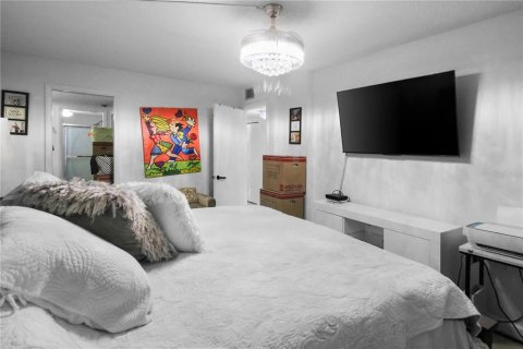 Copropriété à vendre à Largo, Floride: 2 chambres, 133.78 m2 № 2217456 - photo 12