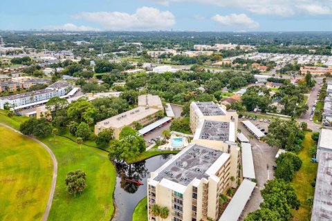 Copropriété à vendre à Largo, Floride: 2 chambres, 133.78 m2 № 2217456 - photo 18