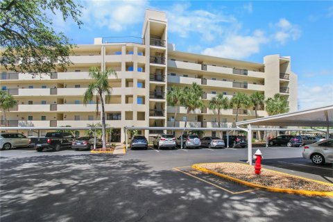 Copropriété à vendre à Largo, Floride: 2 chambres, 133.78 m2 № 2217456 - photo 21