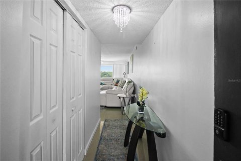 Copropriété à vendre à Largo, Floride: 2 chambres, 133.78 m2 № 2217456 - photo 13
