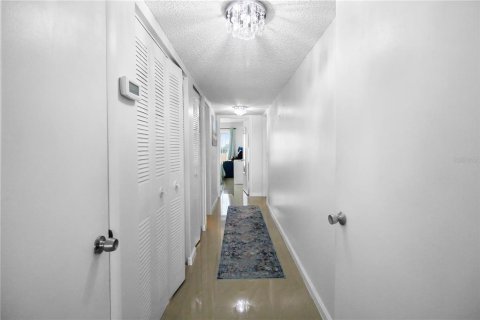 Copropriété à vendre à Largo, Floride: 2 chambres, 133.78 m2 № 2217456 - photo 14