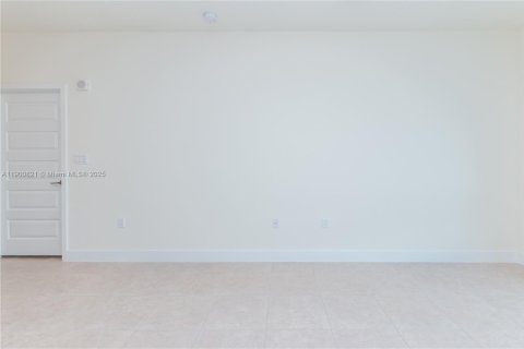 Condo in Doral, Florida, 1 bedroom  № 1952194 - photo 29