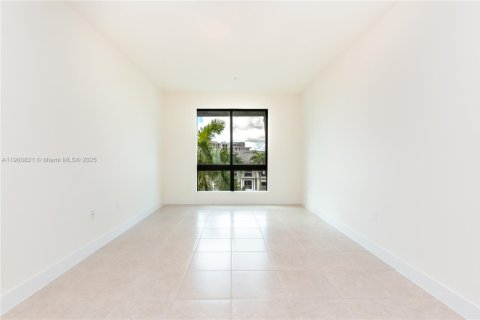 Condo in Doral, Florida, 1 bedroom  № 1952194 - photo 26