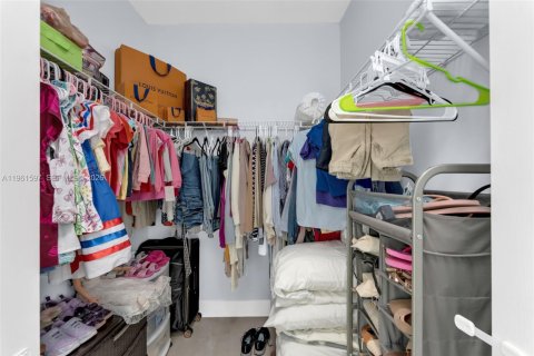 Купить виллу или дом в Майами, Флорида 3 спальни, 150.69м2, № 2026405 - фото 30