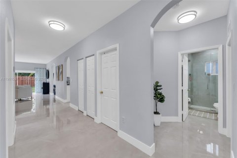 Купить виллу или дом в Майами, Флорида 3 спальни, 150.69м2, № 2026405 - фото 11