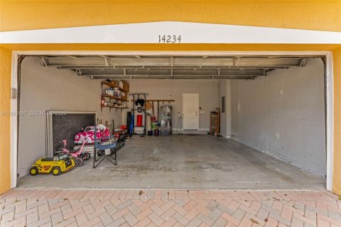 Купить виллу или дом в Майами, Флорида 3 спальни, 150.69м2, № 2026405 - фото 10