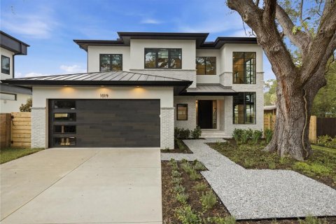 Villa ou maison à Tampa, Floride 5 chambres, 320.51 m2 № 2218862