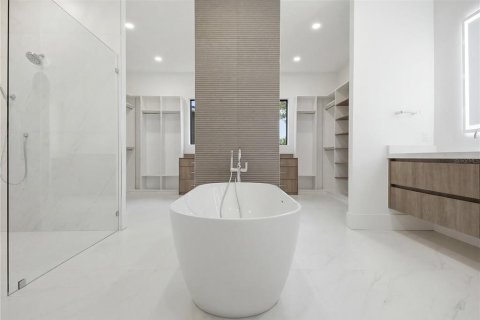 Villa ou maison à vendre à Tampa, Floride: 5 chambres, 320.51 m2 № 2218862 - photo 7