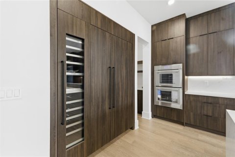 Villa ou maison à vendre à Tampa, Floride: 5 chambres, 320.51 m2 № 2218862 - photo 5