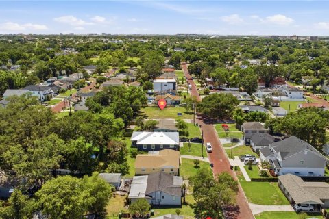 Villa ou maison à vendre à Tampa, Floride: 5 chambres, 320.51 m2 № 2218862 - photo 3