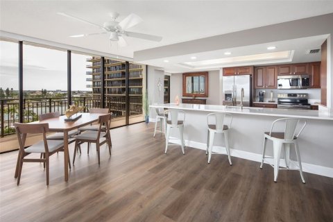 Condominio en alquiler en Treasure Island, Florida, 2 dormitorios, 140.28 m2 № 1883137 - foto 7