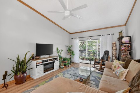 Copropriété à vendre à Lake Worth, Floride: 2 chambres, 126.35 m2 № 2262146 - photo 8