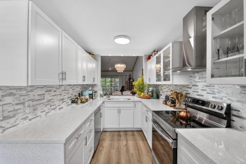 Copropriété à vendre à Lake Worth, Floride: 2 chambres, 126.35 m2 № 2262146 - photo 2