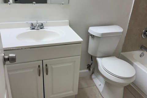 Apartment in Hollywood, Florida 1 bedroom № 2021667 - photo 6