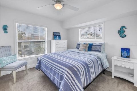 Adosado en venta en Indian Rocks Beach, Florida, 3 dormitorios, 168.34 m2 № 2166144 - foto 20