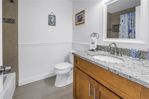 Adosado en venta en Indian Rocks Beach, Florida, 3 dormitorios, 168.34 m2 № 2166144 - foto 21