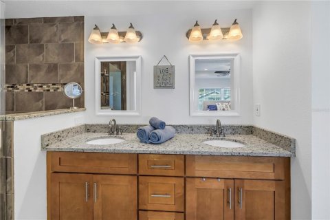Adosado en venta en Indian Rocks Beach, Florida, 3 dormitorios, 168.34 m2 № 2166144 - foto 19