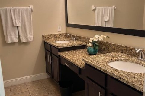 Touwnhouse à vendre à Davenport, Floride: 3 chambres, 151.62 m2 № 2130553 - photo 24