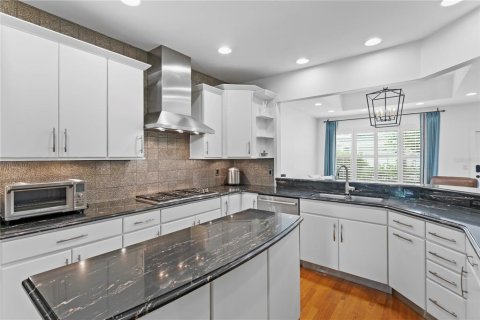 Townhouse in Tampa, Florida 4 bedrooms, 250 sq.m. № 1822488 - photo 17