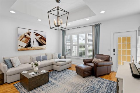 Townhouse in Tampa, Florida 4 bedrooms, 250 sq.m. № 1822488 - photo 27