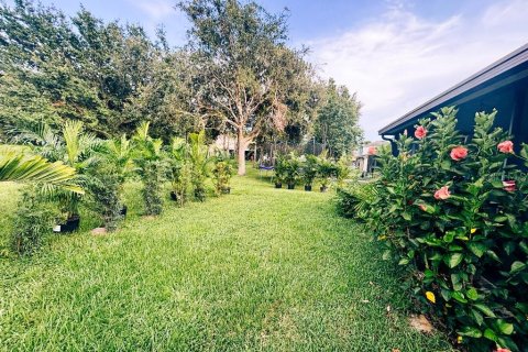 Casa en venta en Wesley Chapel, Florida, 3 dormitorios, 137.87 m2 № 2386326 - foto 11