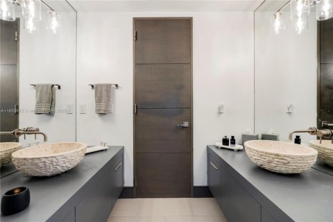 Villa ou maison à vendre à Key Biscayne, Floride: 5 chambres, 387.03 m2 № 1978469 - photo 12