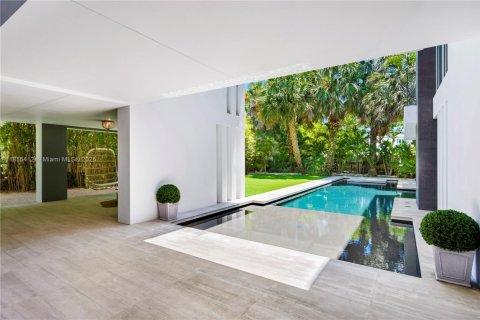 Villa ou maison à vendre à Key Biscayne, Floride: 5 chambres, 387.03 m2 № 1978469 - photo 14