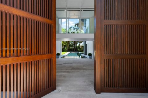 Villa ou maison à vendre à Key Biscayne, Floride: 5 chambres, 387.03 m2 № 1978469 - photo 3