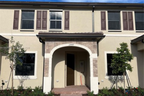 Villa ou maison à vendre à Hialeah, Floride: 3 chambres, 153.29 m2 № 2080692 - photo 18