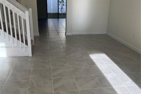Villa ou maison à vendre à Hialeah, Floride: 3 chambres, 153.29 m2 № 2080692 - photo 26