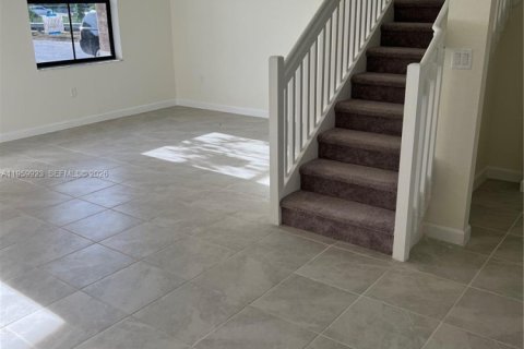 Villa ou maison à vendre à Hialeah, Floride: 3 chambres, 153.29 m2 № 2080692 - photo 24