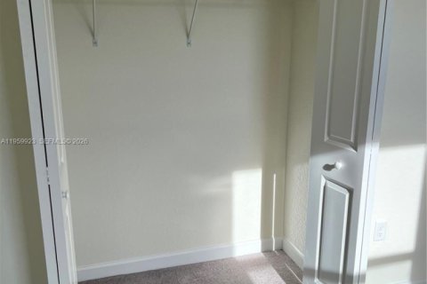 Villa ou maison à vendre à Hialeah, Floride: 3 chambres, 153.29 m2 № 2080692 - photo 10