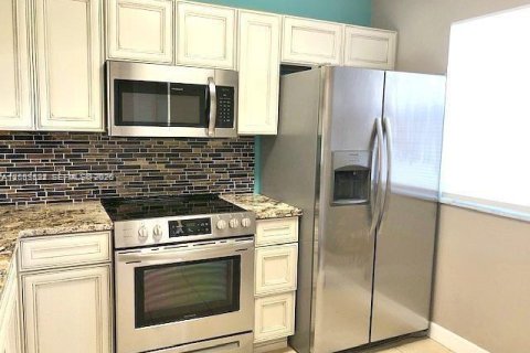 Condo in Fort Lauderdale, Florida, 1 bedroom  № 2068185