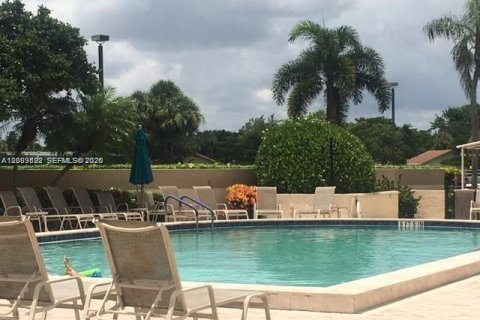 Condo in Fort Lauderdale, Florida, 1 bedroom  № 2068185 - photo 9