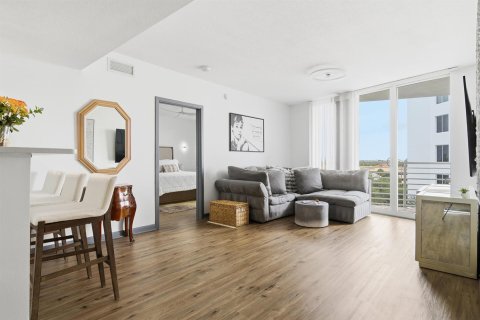 Condo in West Palm Beach, Florida, 2 bedrooms  № 2184242 - photo 5