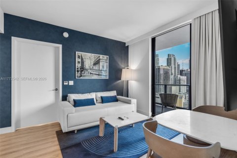 Hotel in Miami, Florida 2 bedrooms, 59.36 sq.m. № 2027618