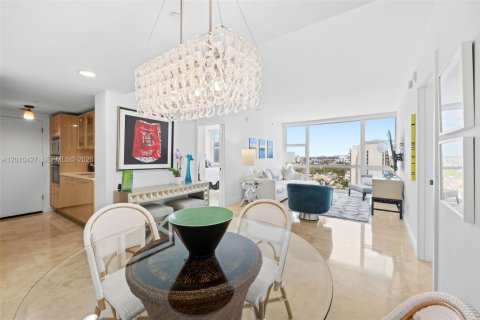 Condominio en venta en Miami Beach, Florida, 2 dormitorios, 92.25 m2 № 2091223 - foto 19