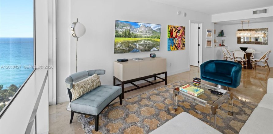 Condominio en Miami Beach, Florida, 2 dormitorios  № 2091223
