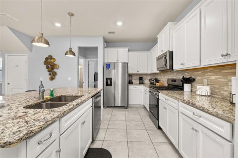 Casa en venta en Davenport, Florida, 5 dormitorios, 250.84 m2 № 1688496 - foto 11