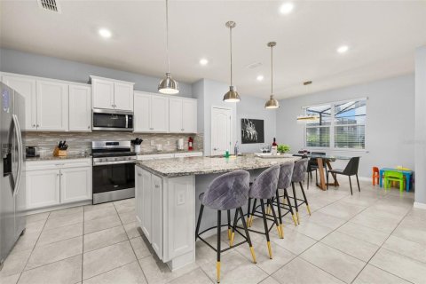 Casa en venta en Davenport, Florida, 5 dormitorios, 250.84 m2 № 1688496 - foto 8