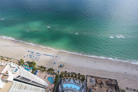 Copropriété à vendre à Sunny Isles Beach, Floride: 4 chambres, 294.59 m2 № 2174833 - photo 3