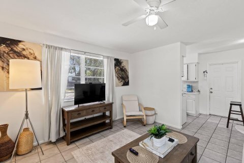 Appartement à louer à Hollywood, Floride: 1 chambre, 48.68 m2 № 2376212 - photo 11