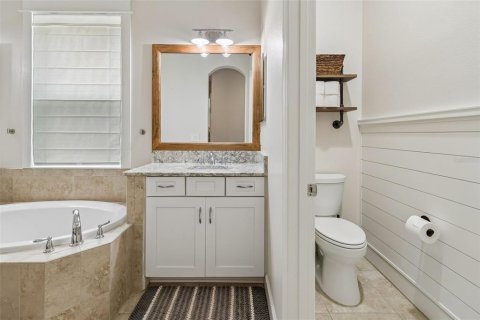Casa en venta en Land O' Lakes, Florida, 5 dormitorios, 320.51 m2 № 2151907 - foto 19