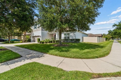 Casa en venta en Land O' Lakes, Florida, 5 dormitorios, 320.51 m2 № 2151907 - foto 4