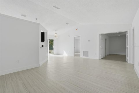 Casa en venta en Palm Bay, Florida, 4 dormitorios, 139.73 m2 № 2167450 - foto 7