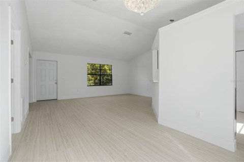 Casa en venta en Palm Bay, Florida, 4 dormitorios, 139.73 m2 № 2167450 - foto 11